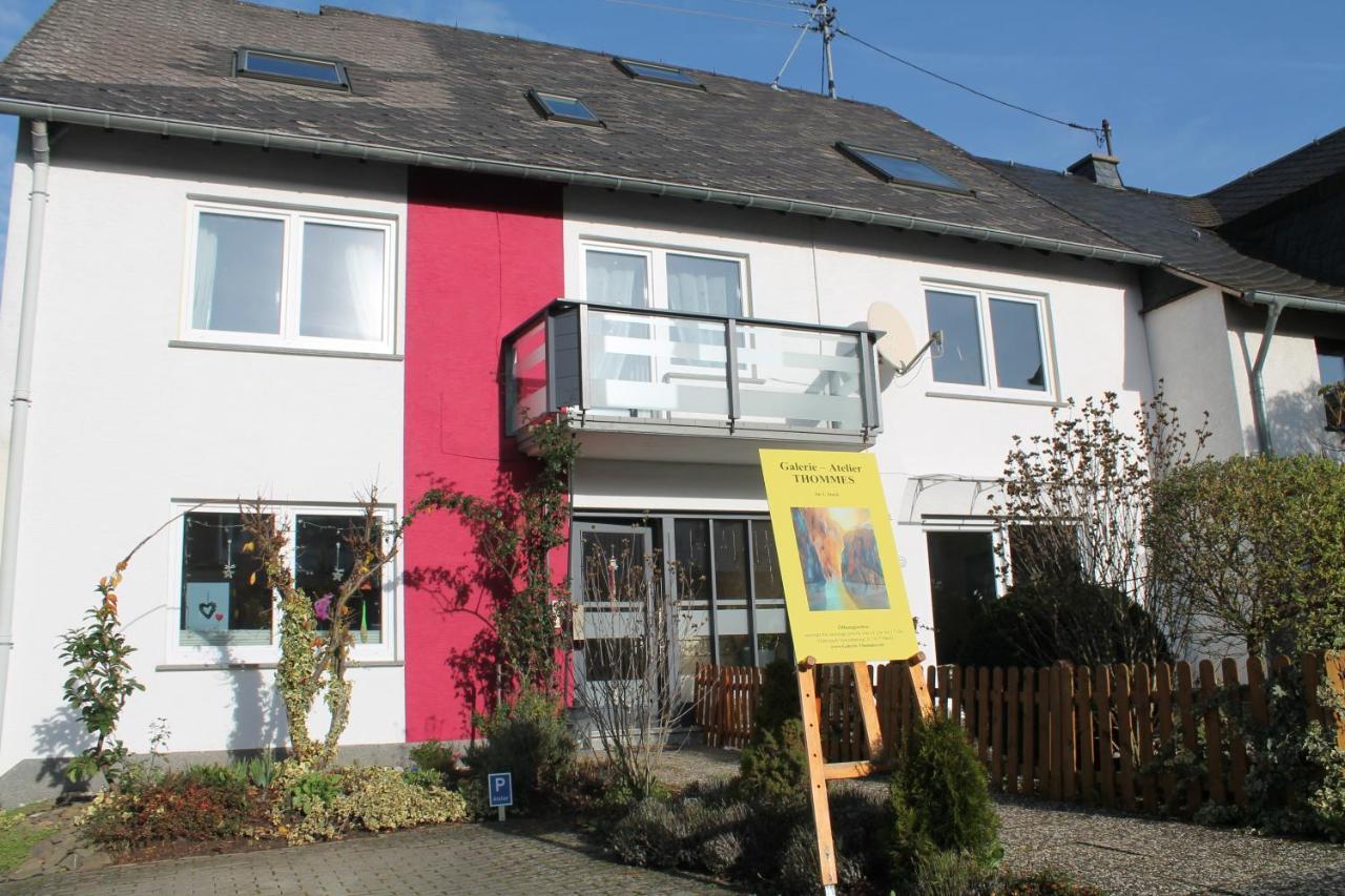 Ferienwohnung Im Galerie-Haus Urbar  Exterior photo